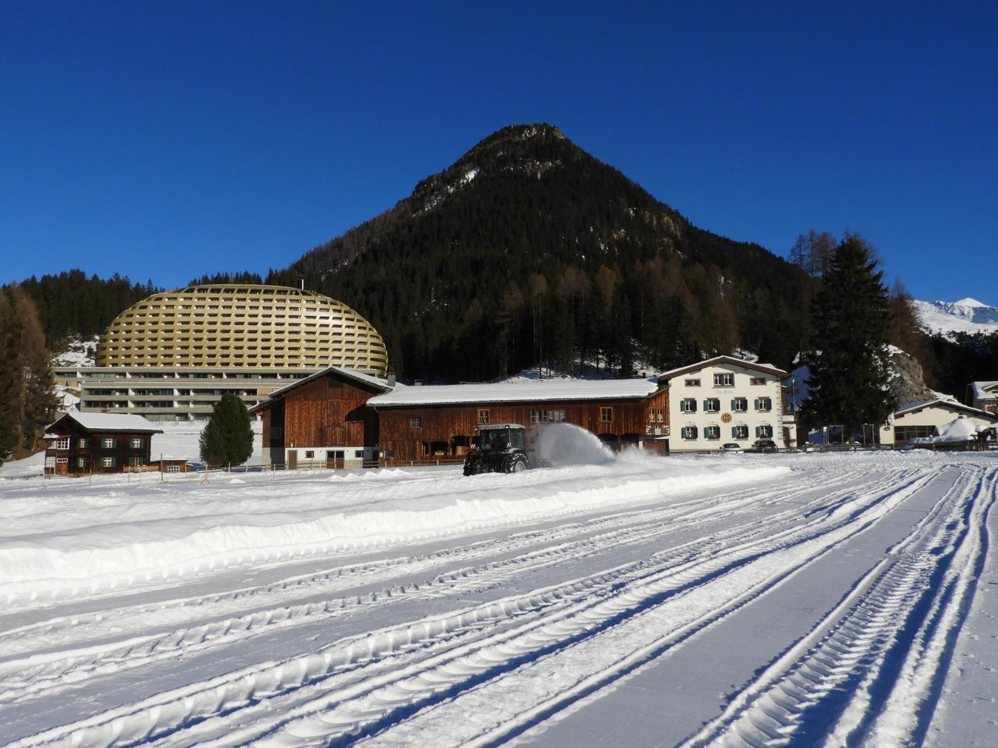 Hotel Pension Hof Zur Stilli Davos Exterior foto